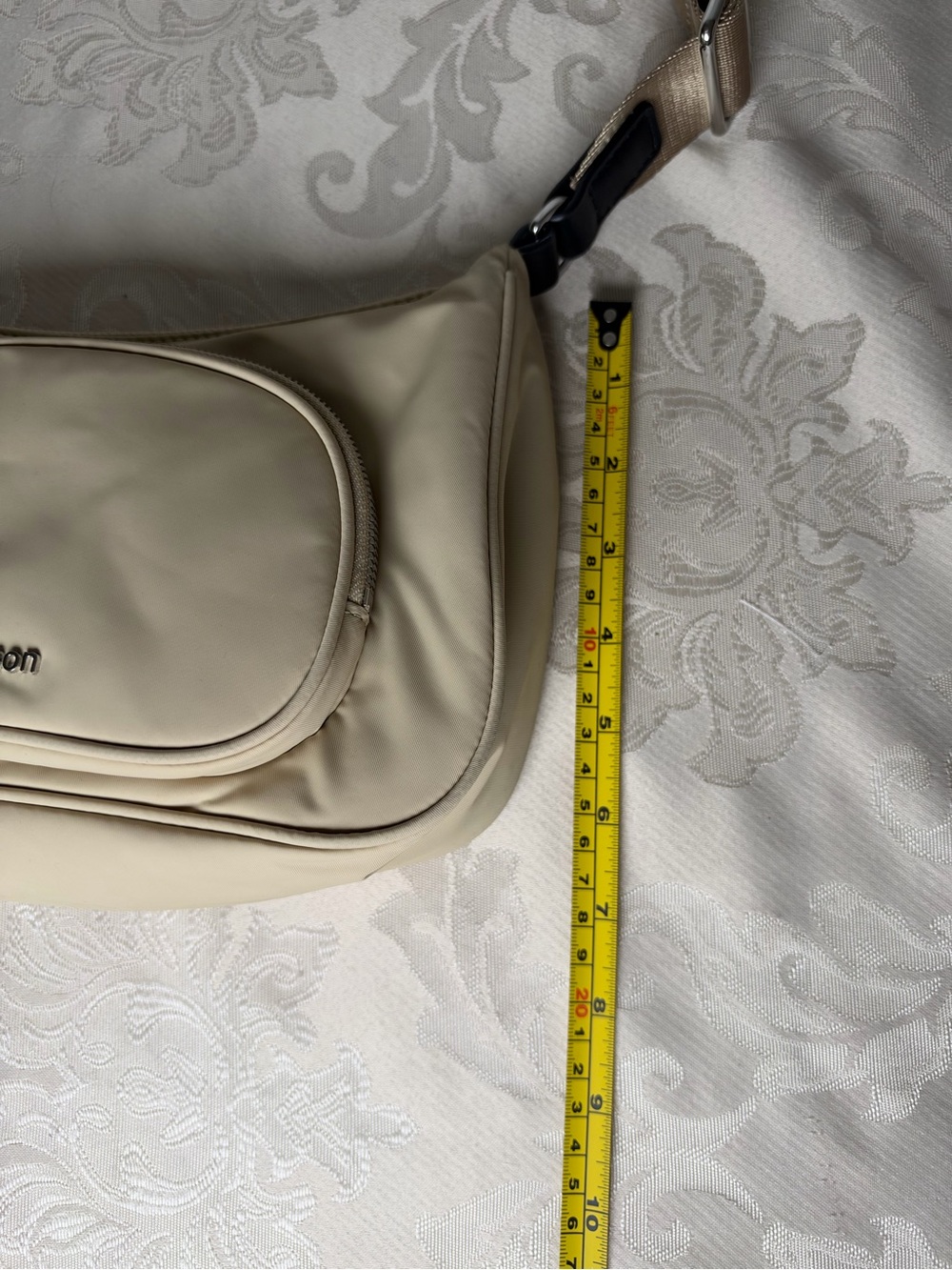 Lululemon Crossbody with Nano Pouch 2L Cream/Beige Shoulder Bag - Picture 3 of 11